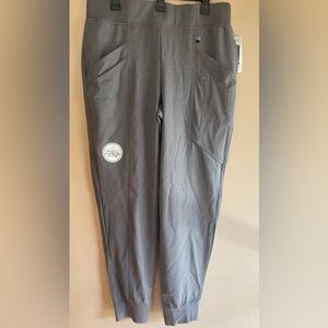 NEW ClimateRight by Cuddl Duds Gray Scrub Jogger Pants